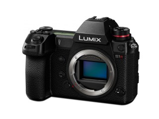 Panasonic Lumix S1R